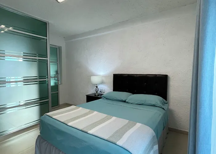 Dos Mundos, Isla Cozumel